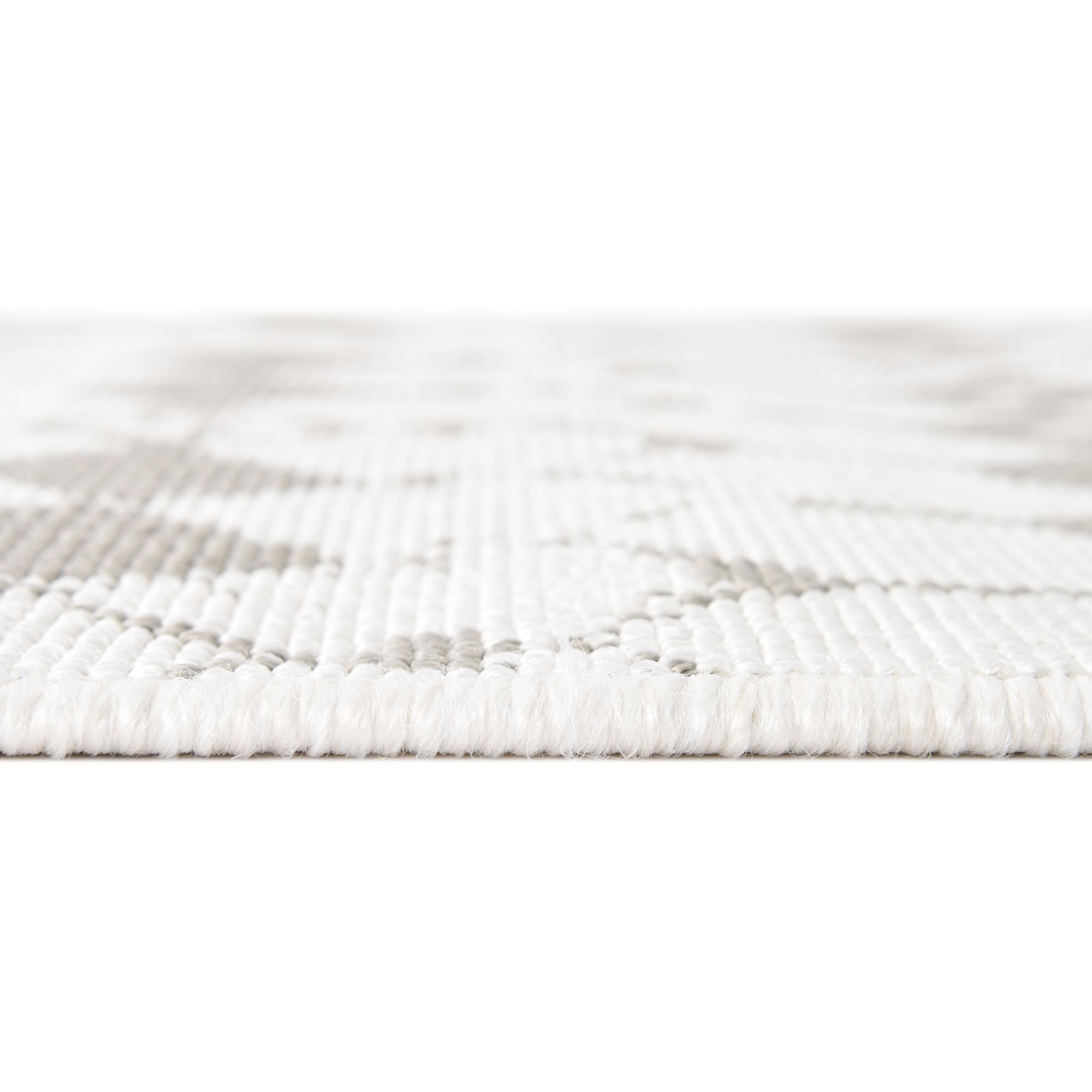 2' x 6' Easy-Clean Lattice Indoor / Outdoor Runner Rug