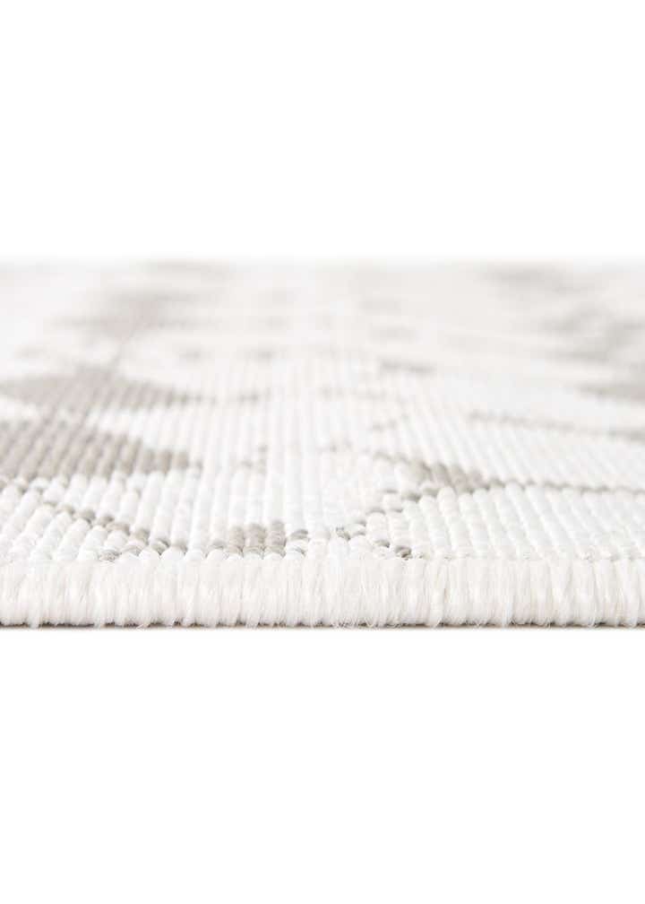 2' x 6' Easy-Clean Lattice Indoor / Outdoor Runner Rug