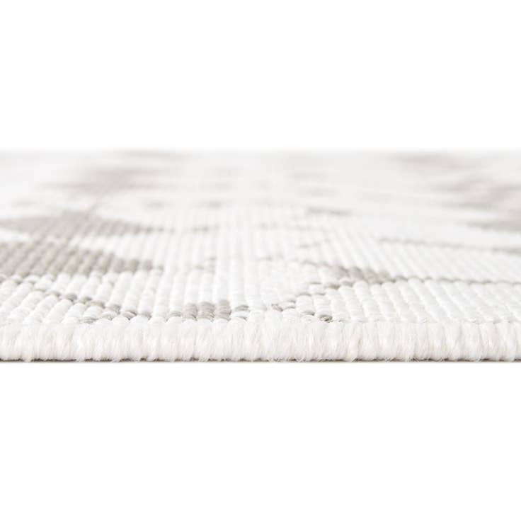 Detail image of 2' x 6' Easy-Clean Lattice Indoor / Outdoor Runner Rug