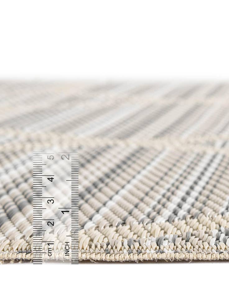 Detail image of 2' x 6'  Washable Vista Breeze Indoor / Outdoor Runner Rug