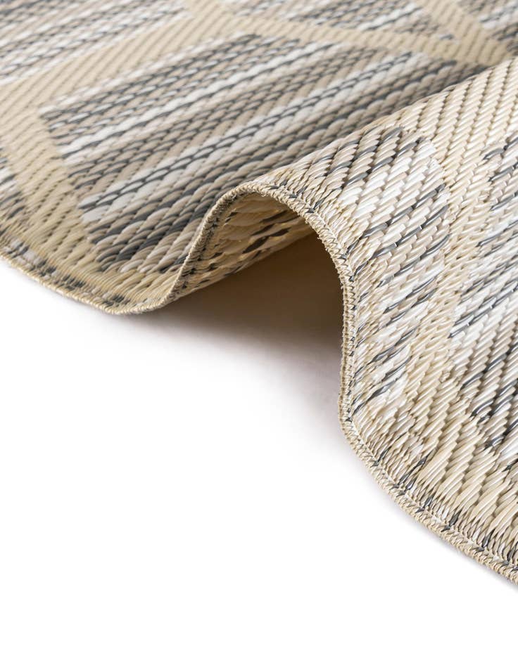 Detail image of 2' x 6'  Washable Vista Breeze Indoor / Outdoor Runner Rug