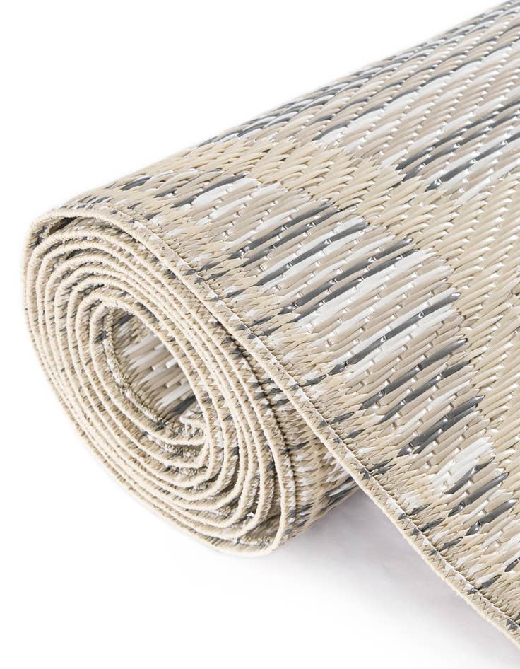 Detail image of 2' x 6'  Washable Vista Breeze Indoor / Outdoor Runner Rug