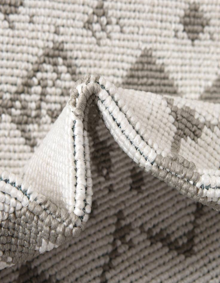 Detail image of 7' 10 x 7' 10 Washable Lattice Indoor / Outdoor Square Rug