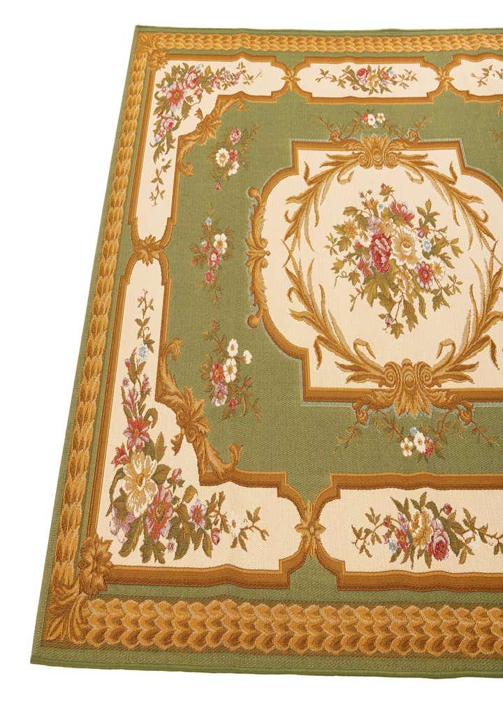 5' 2 x 7' 7 Easy-Clean Traditional Indoor / Outdoor Rug
