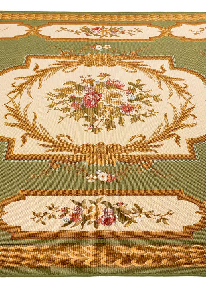 5' 2 x 7' 7 Easy-Clean Traditional Indoor / Outdoor Rug