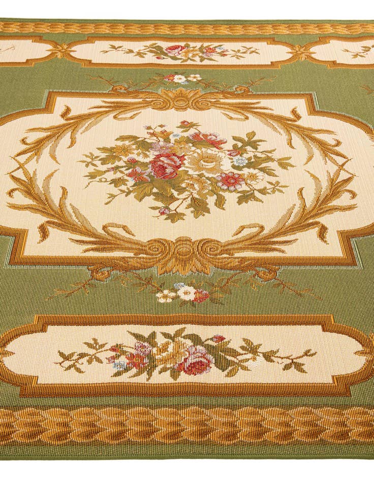 Detail image of 5' 2 x 7' 7 Easy-Clean Traditional Indoor / Outdoor Rug
