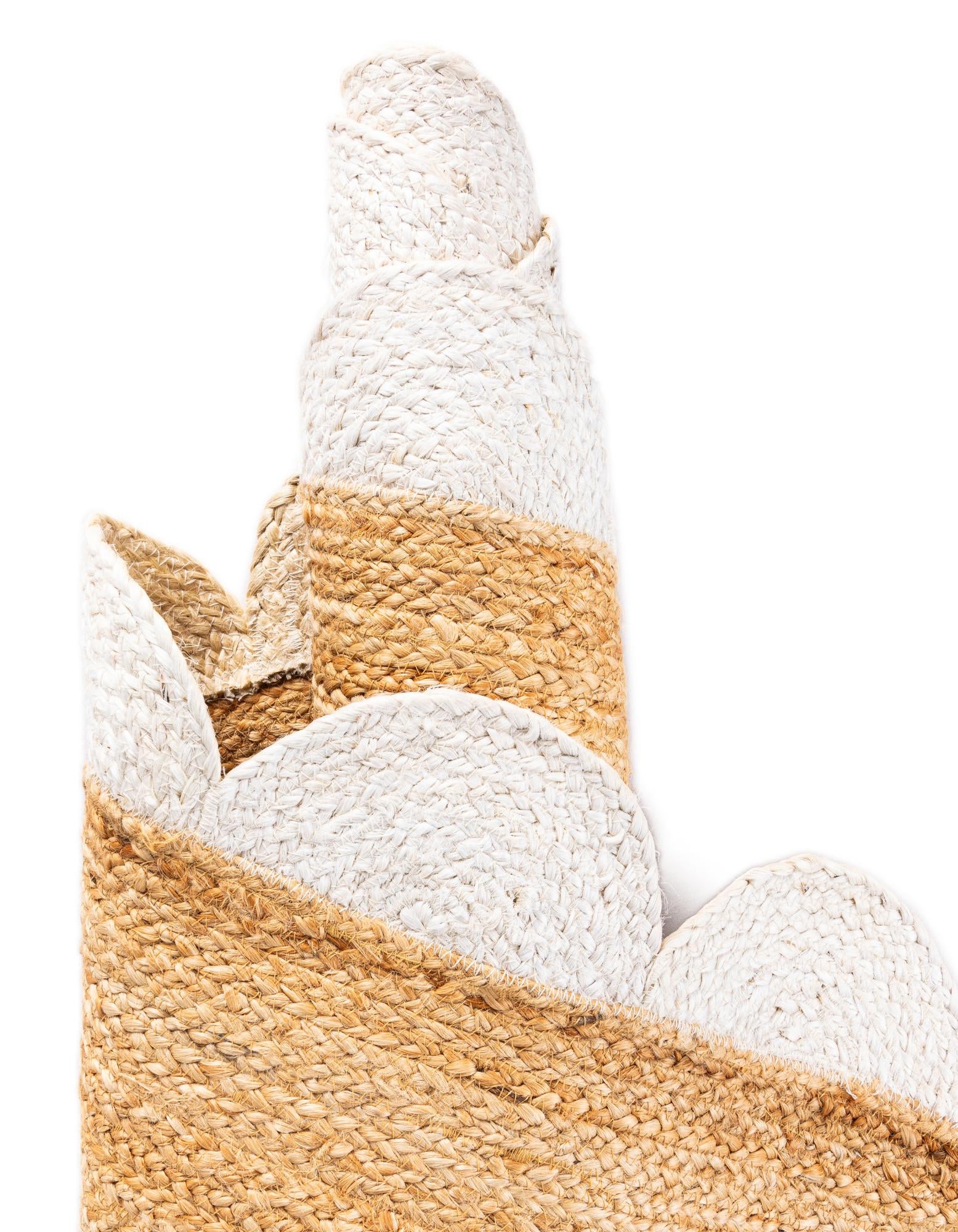 5' 1 x 8' Handmade Scallop Braided Jute Rug