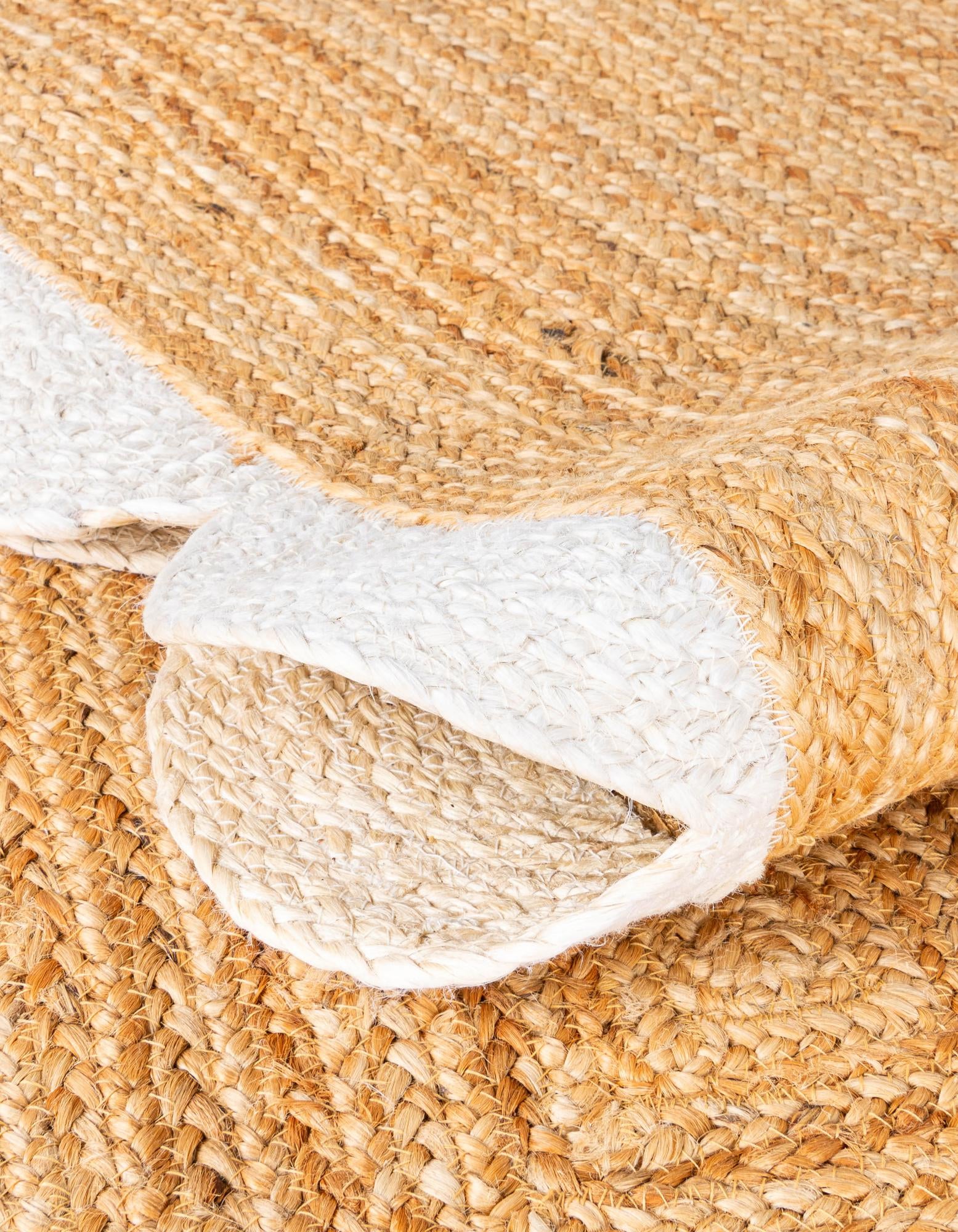 3' 1 x 3' 1 Handmade Scallop Braided Jute Round Rug