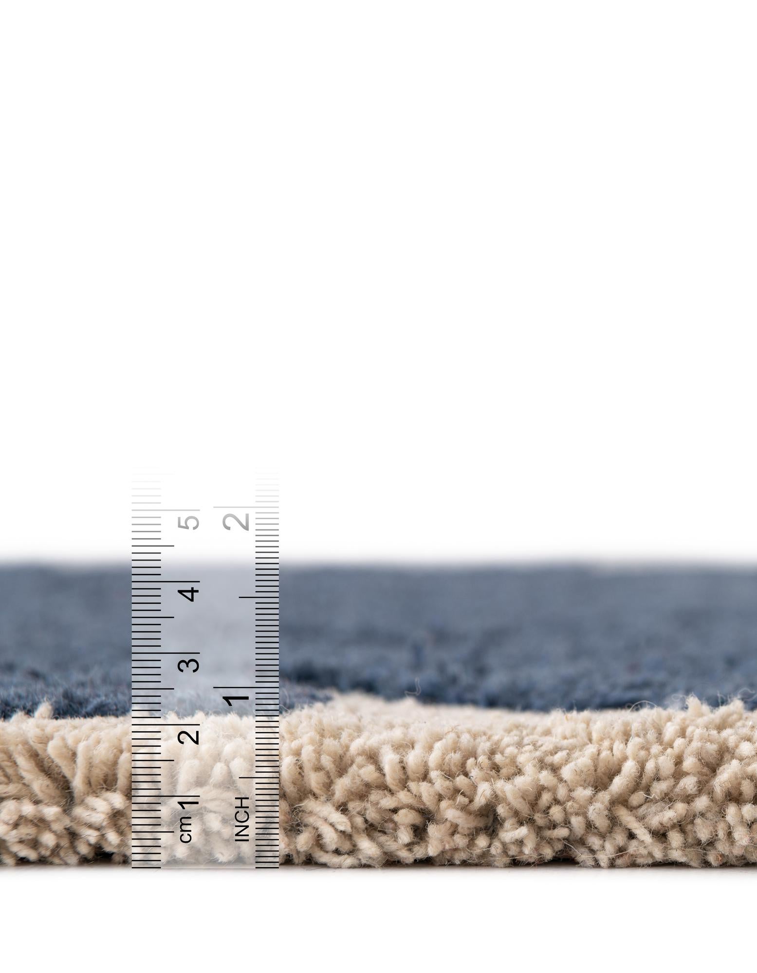 7' 1 x 10' Handtufted Wool Rug