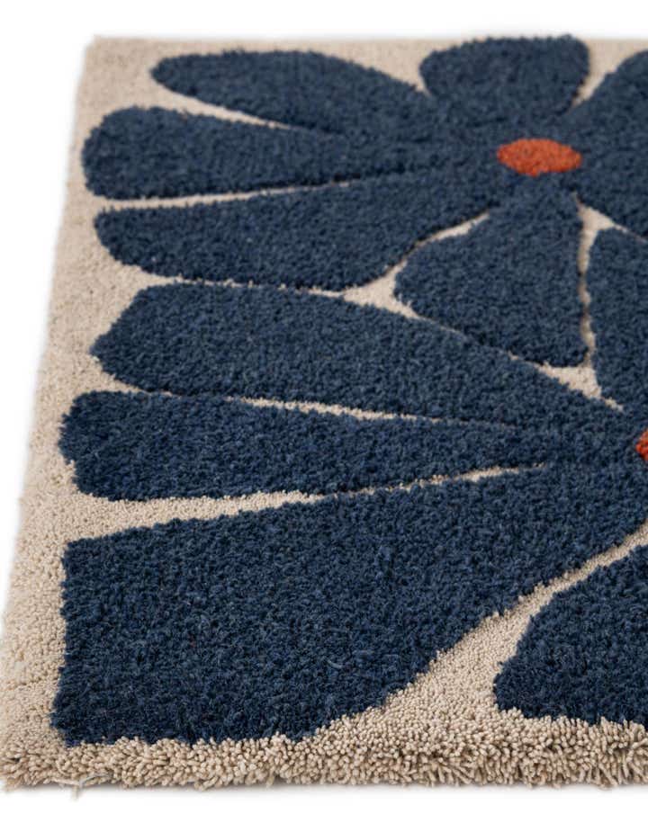 7' 1 x 10' Handtufted Wool Rug