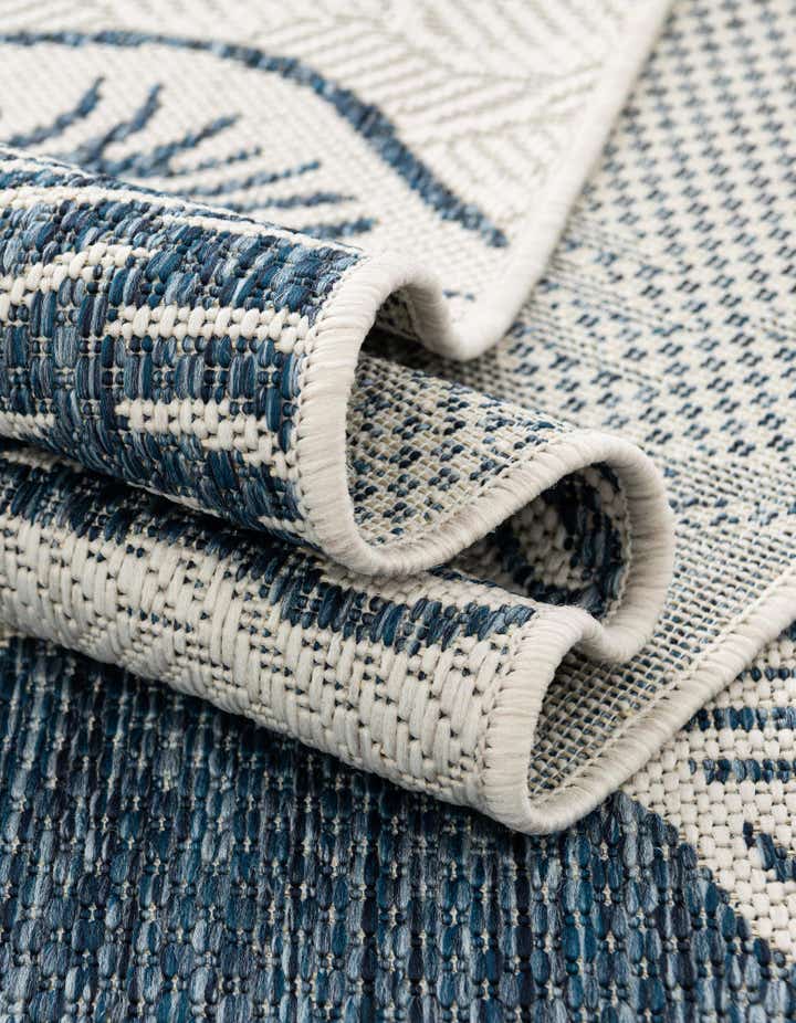 3' x 3' Easy-Clean Coastal Indoor / Outdoor Round Rug