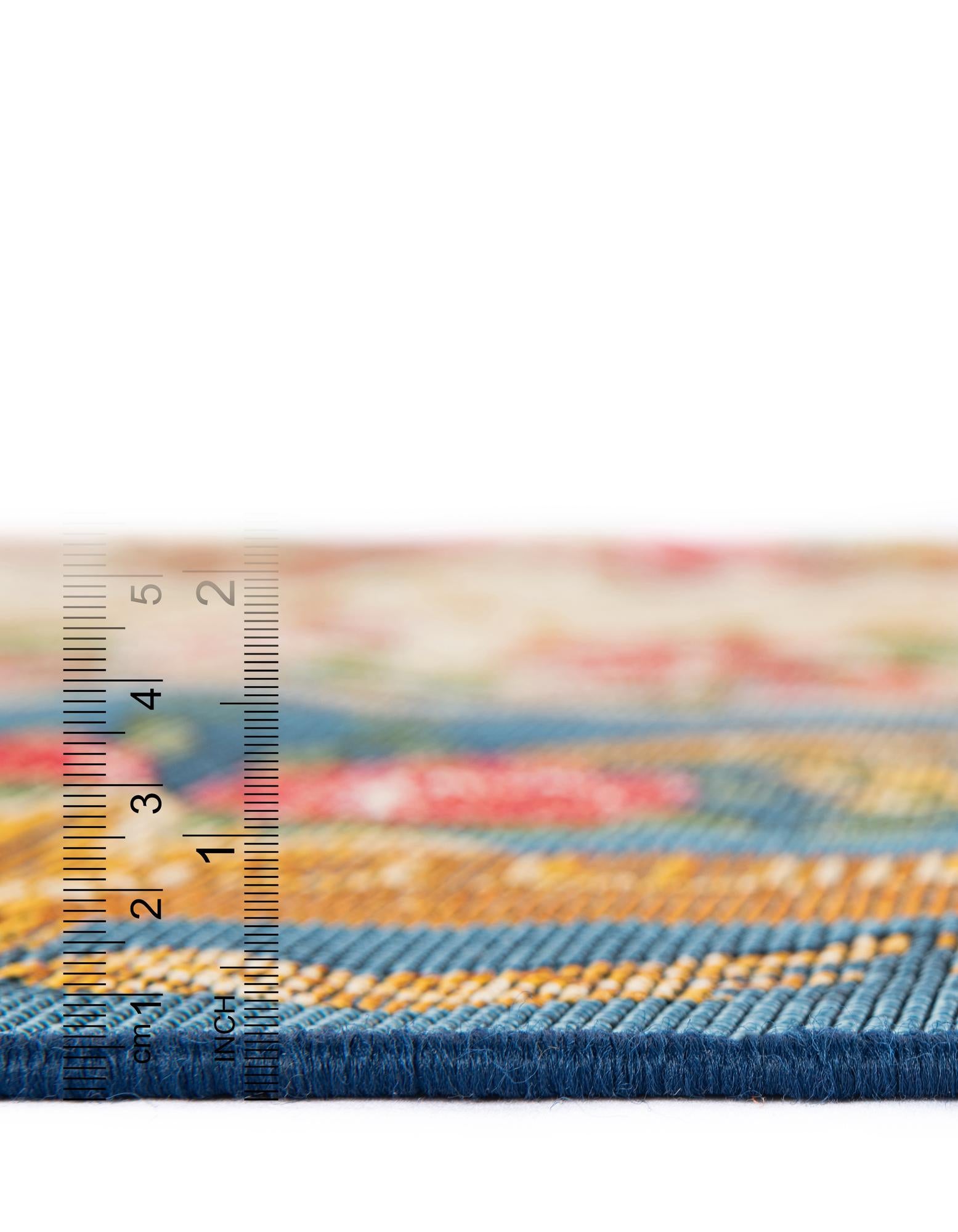 2' 7 x 12' Easy-Clean Traditional Indoor / Outdoor Runner Rug