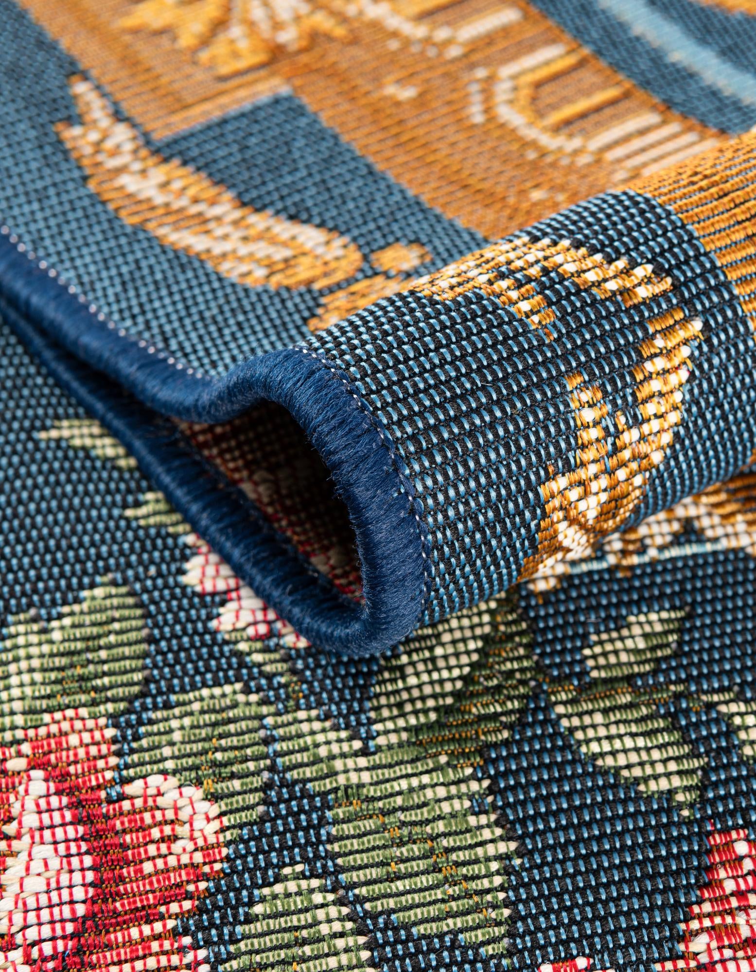 2' 7 x 12' Easy-Clean Traditional Indoor / Outdoor Runner Rug