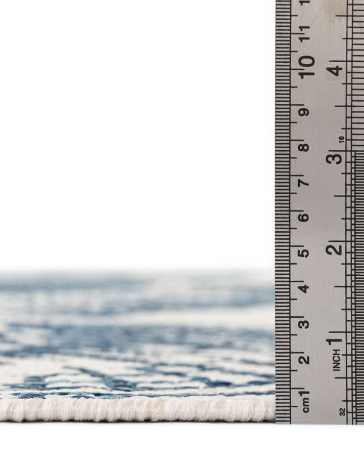 7' 10 x 7' 10 Easy-Clean Coastal Indoor / Outdoor Square Rug