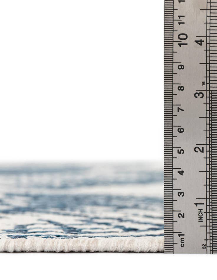 Detail image of 7' 10 x 7' 10 Easy-Clean Coastal Indoor / Outdoor Square Rug