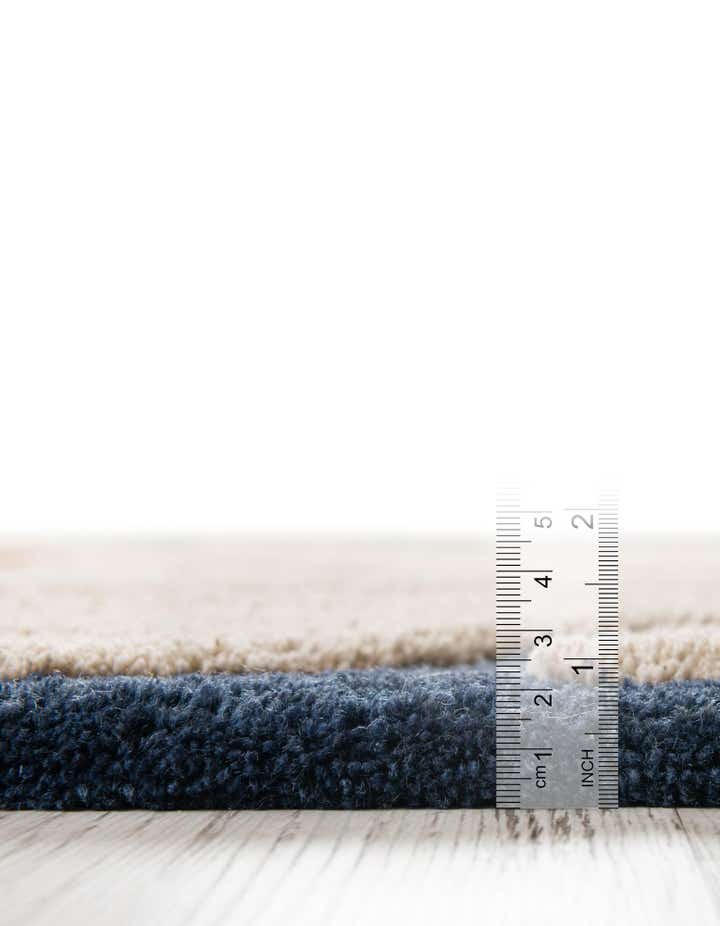 2' x 8' Handtufted Wool Runner Rug