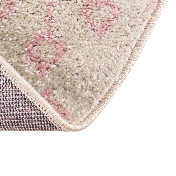 Detail image of 4' x 6' Moroccan Trellis Oval Rug