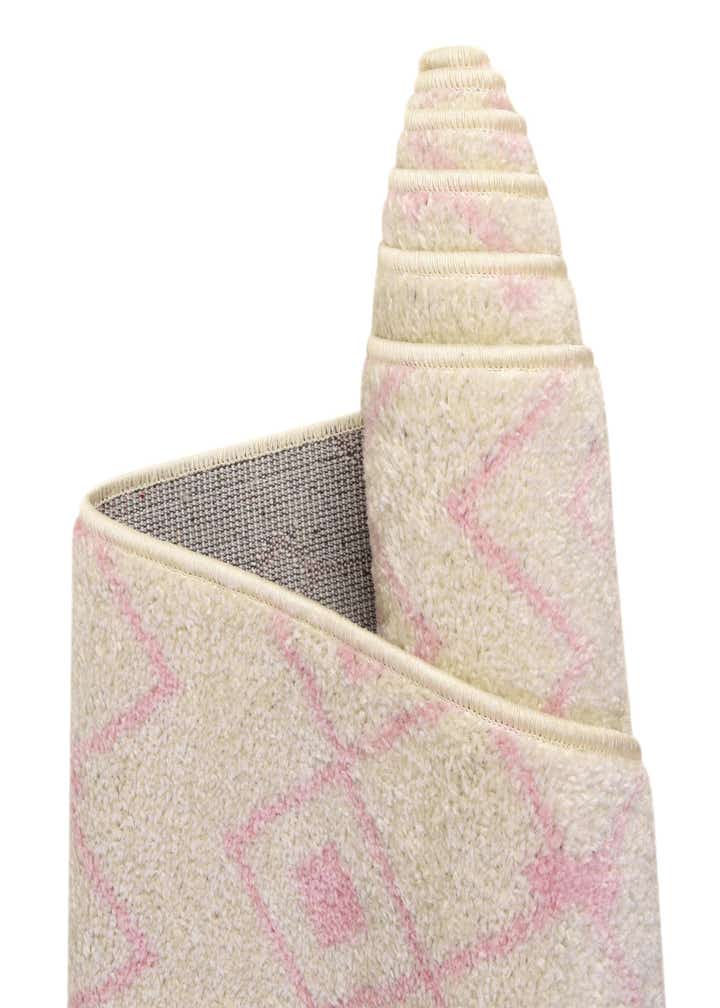 4' x 6' Moroccan Trellis Oval Rug