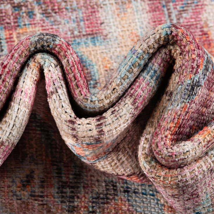 Detail image of 7' 10 x 10' Washable Nostalgia Oval Rug