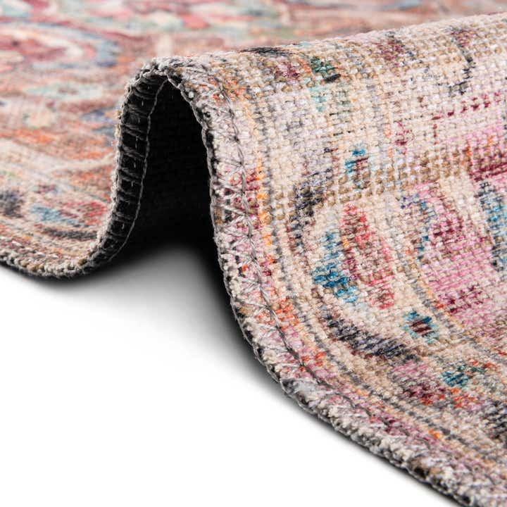 3' 3 x 3' 3 Washable Nostalgia Round Rug