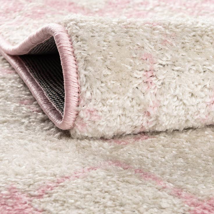 Detail image of 7' 10 x 7' 10 Moroccan Trellis Square Rug