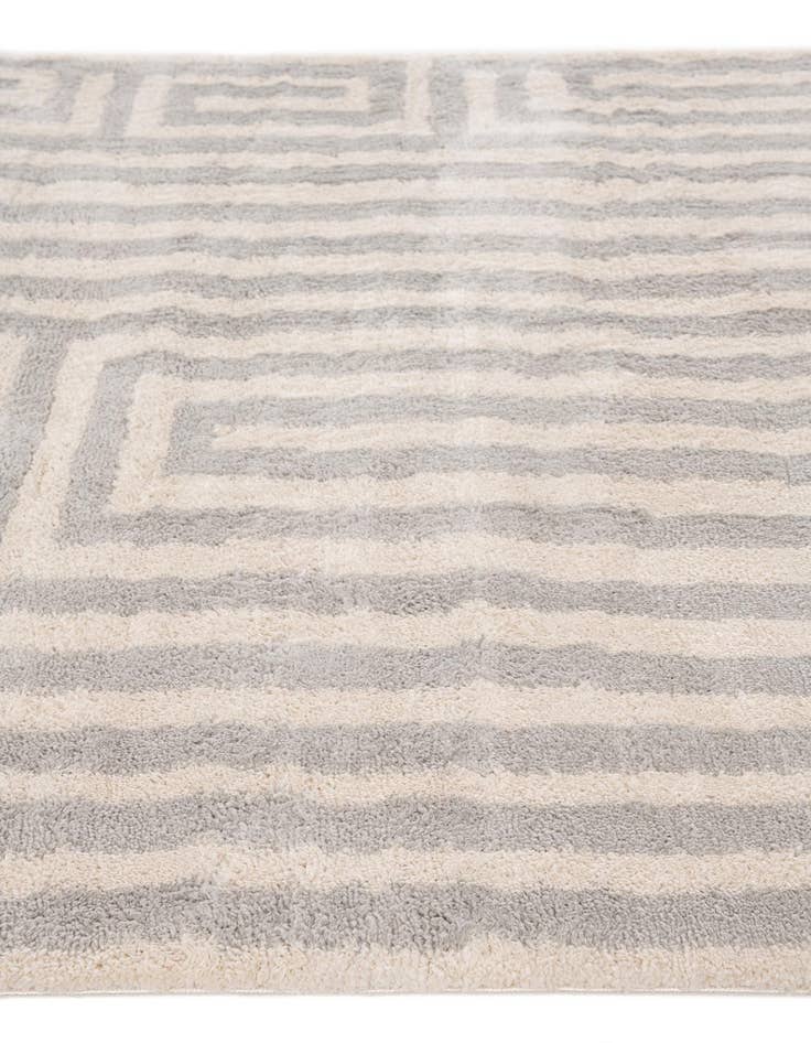 Detail image of 5' 2 x 7' 8 Caspian Rug