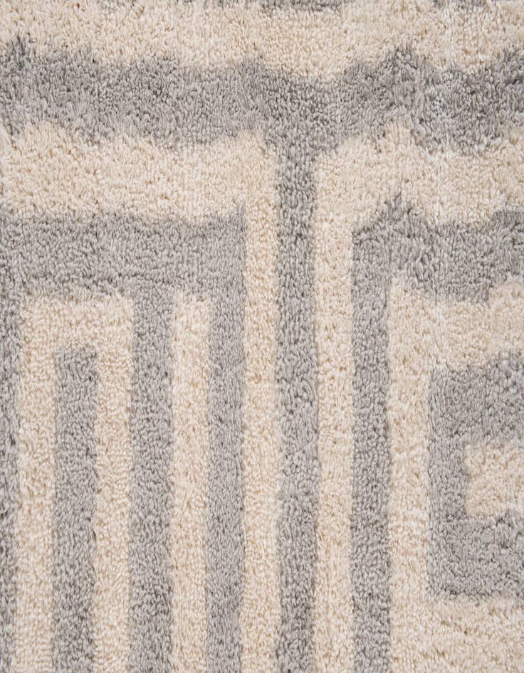 Detail image of 5' 2 x 7' 8 Caspian Rug