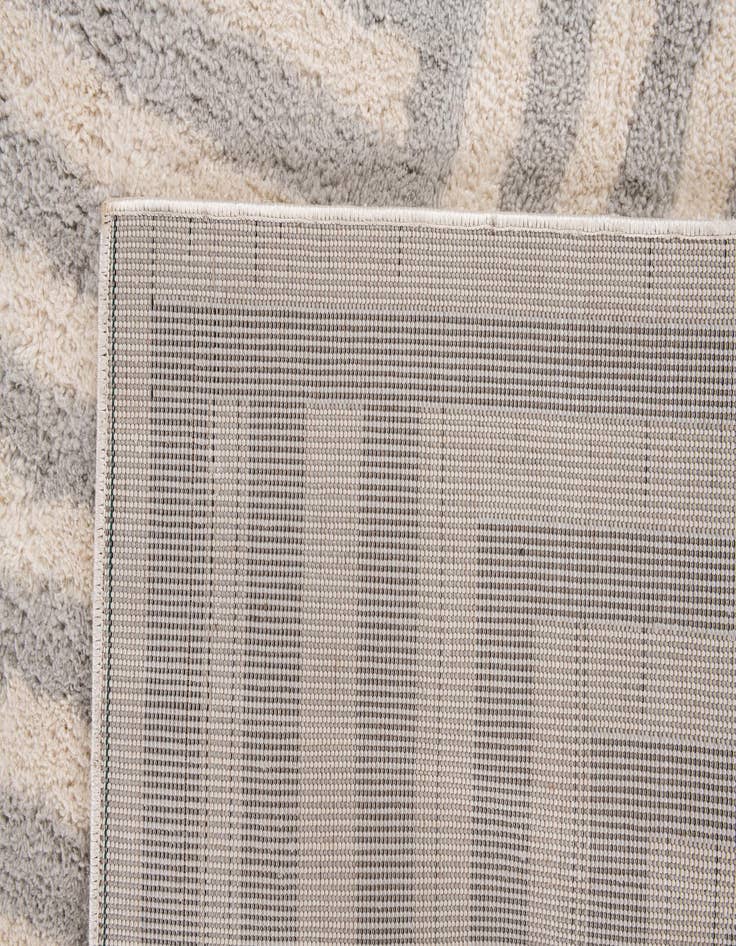 Detail image of 5' 2 x 7' 8 Caspian Rug