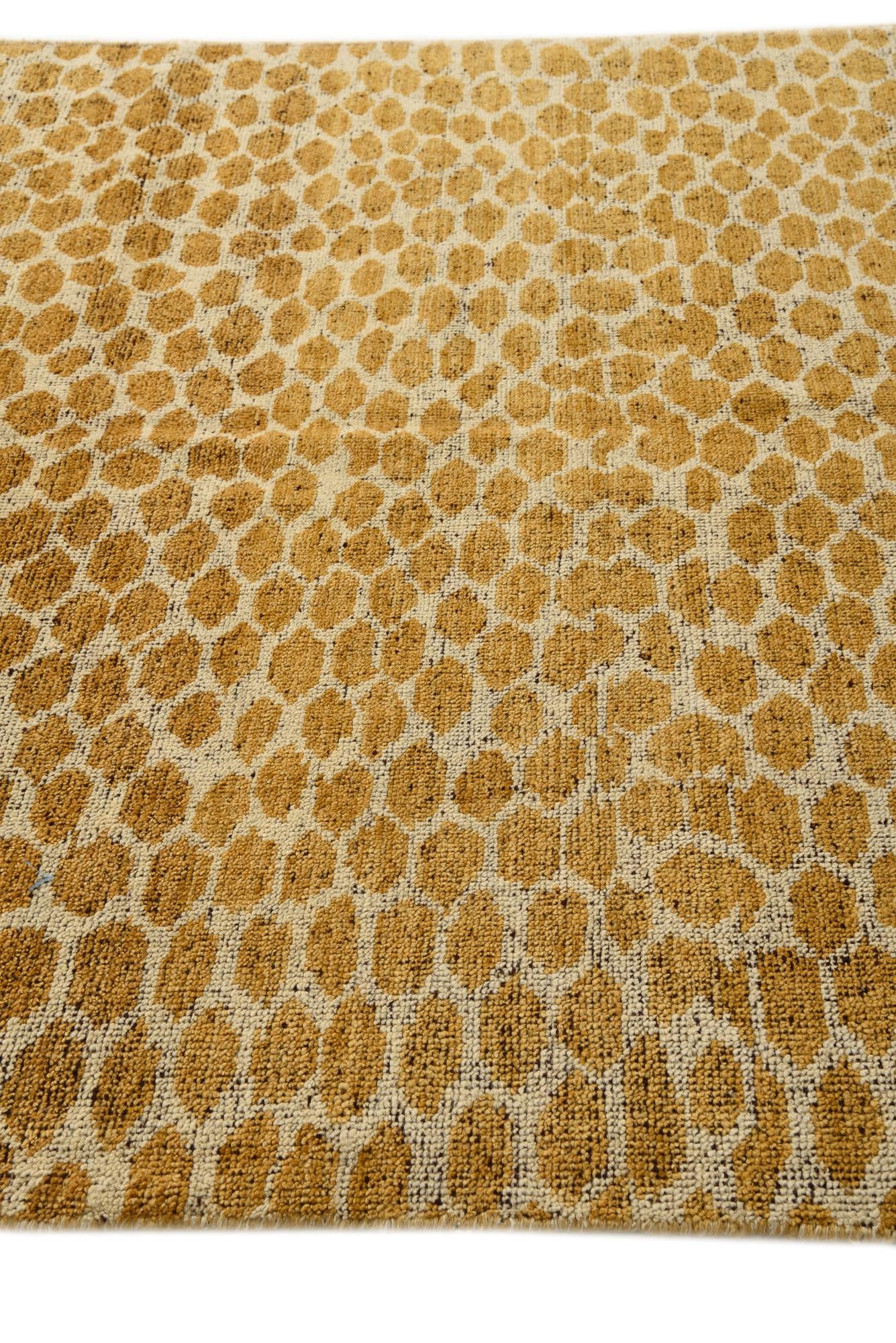 6' 1 x 9' 1 Hand Knotted Darya Wool Rug