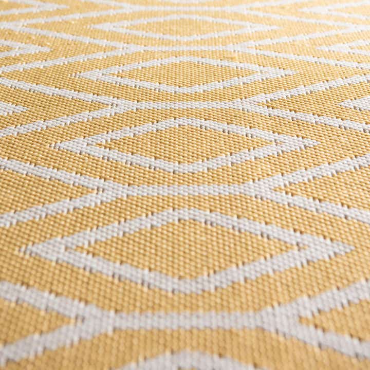 4' x 4' Easy-Clean Jill Zarin Turks and Caicos Indoor / Outdoor Round Rug