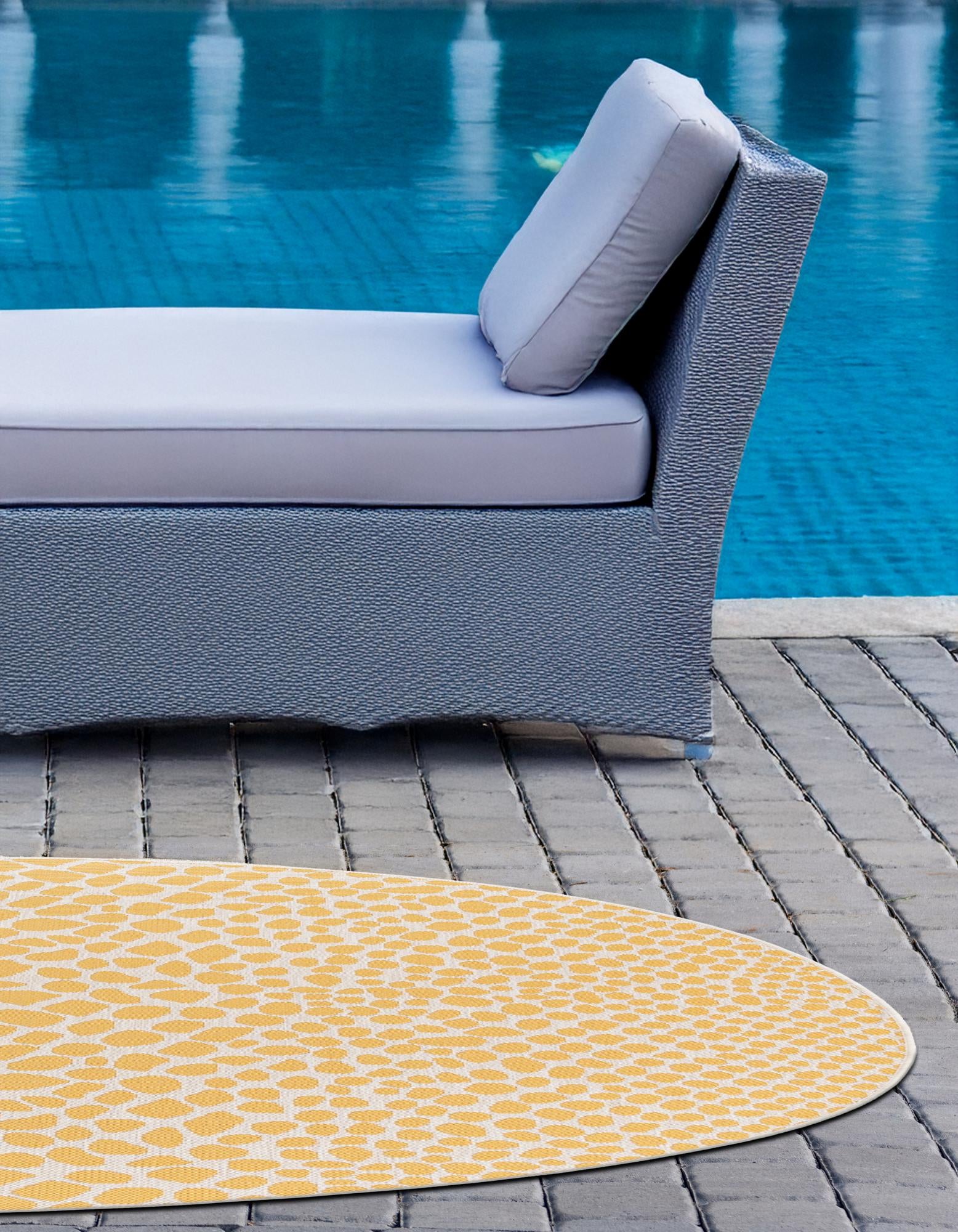 10' 8 x 10' 8 Easy-Clean Jill Zarin Cape Town Indoor / Outdoor Round Rug