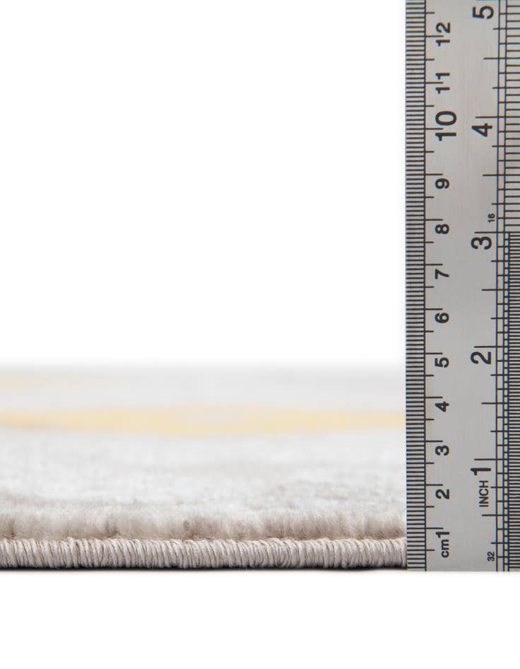 Detail image of 7' 10 x 7' 10 Laguna Square Rug