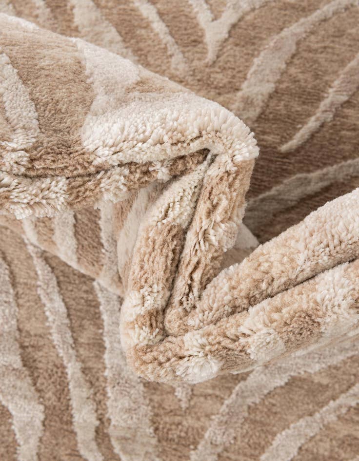 Detail image of 10' x 10' Finsbury Round Rug
