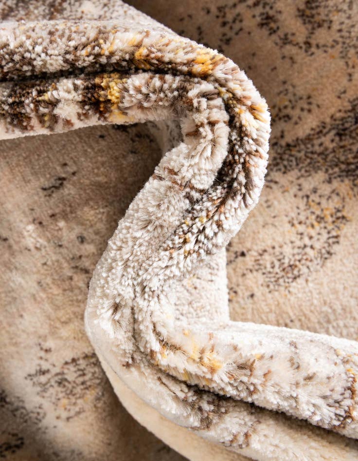 Detail image of 7' 10 x 7' 10 Solaris Square Rug