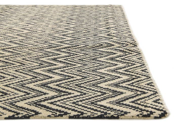 Detail image of 5' x 8' 2 Hand Knotted Moroccan Wool Rug