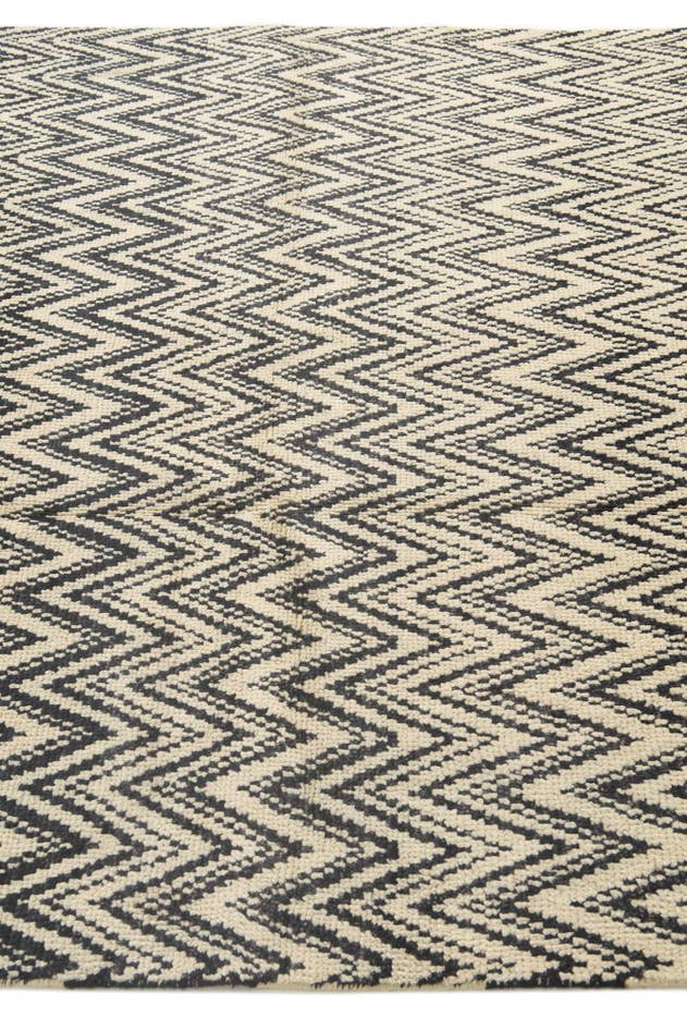 Detail image of 5' x 8' 2 Hand Knotted Moroccan Wool Rug