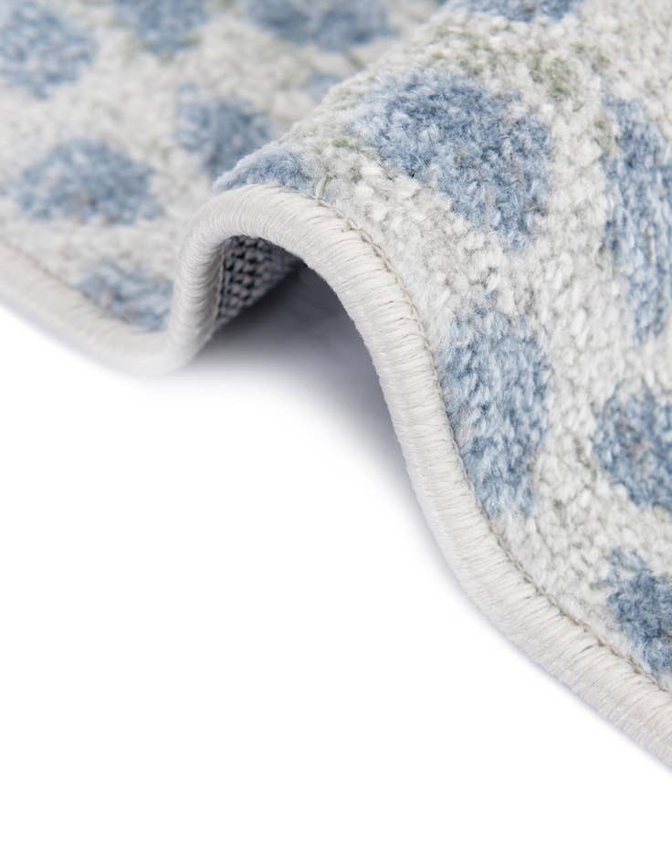 Detail image of 10' x 14' Kamala Washable Rug