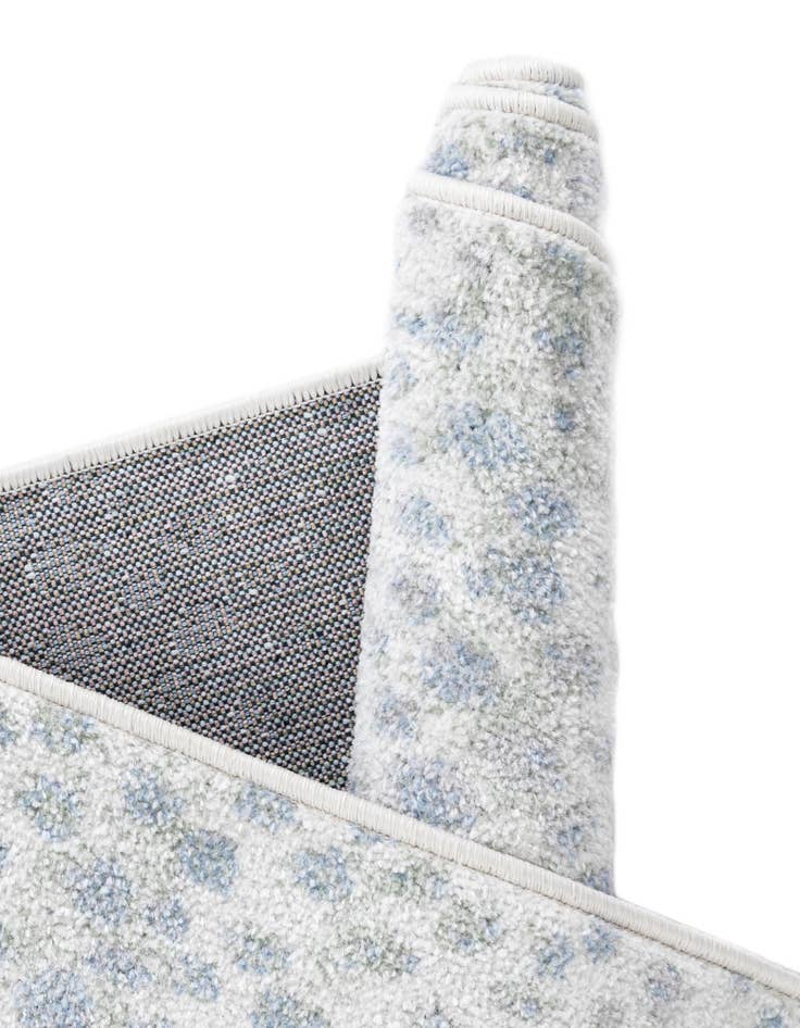 Detail image of 3' 3 x 5' 3 Kamala Washable Rug