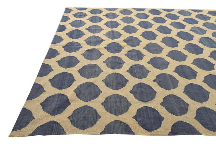 Detail image of 8' 5 x 9' 9 Hand Woven Kilim Modern Wool Rug