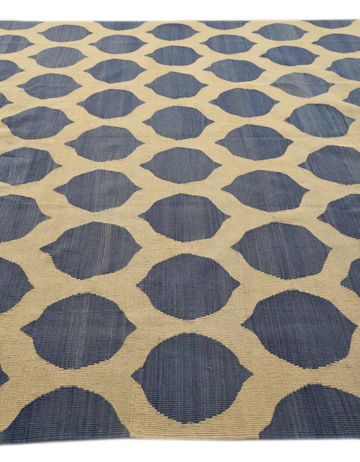 Detail image of 8' 5 x 9' 9  Hand Woven Kilim Modern Wool Rug