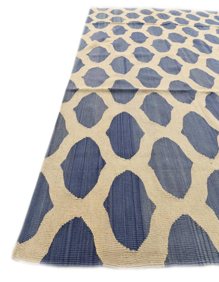 Detail image of 8' 5 x 9' 8  Hand Woven Kilim Modern Wool Rug