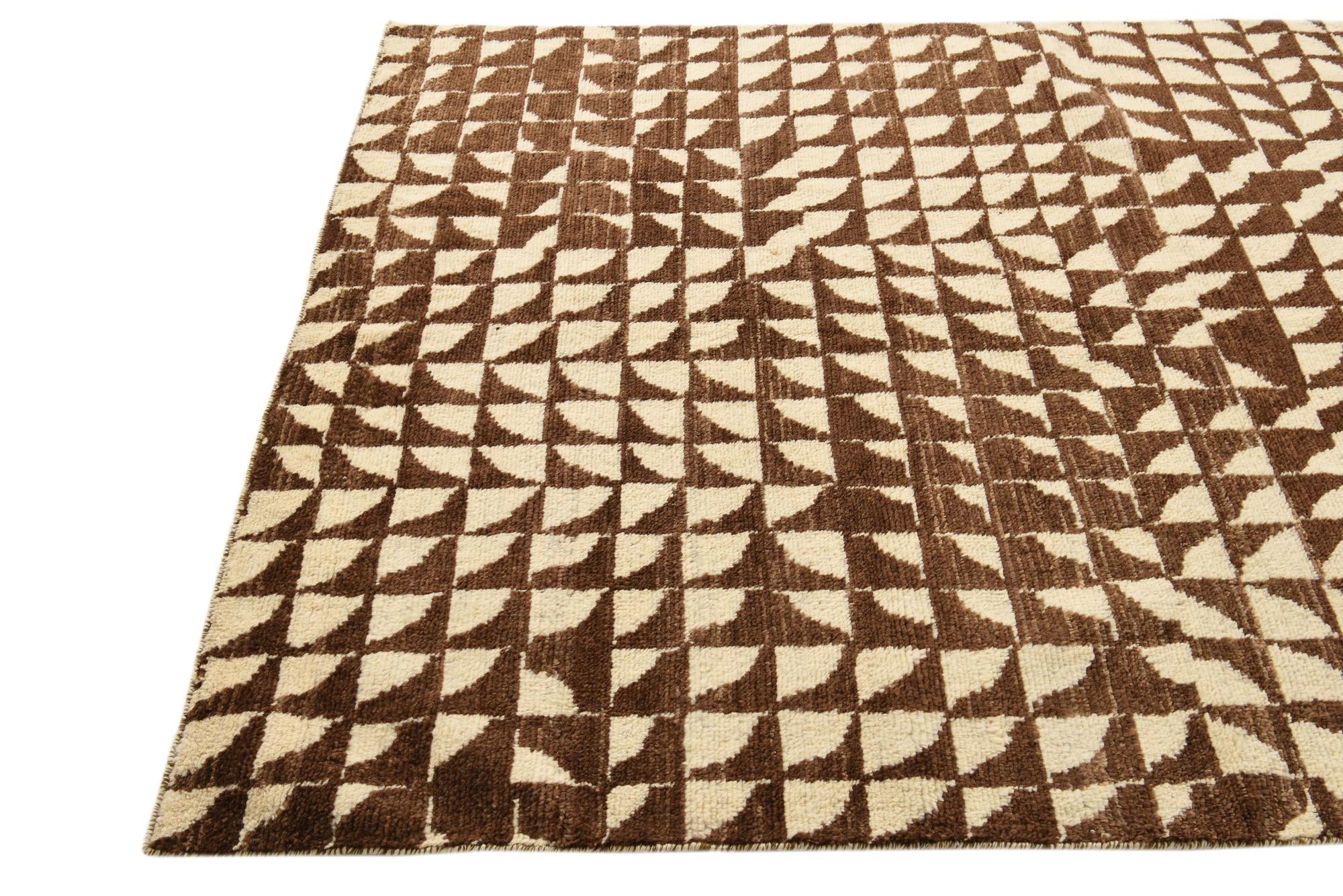 5' x 8' Hand Knotted Darya Wool Rug
