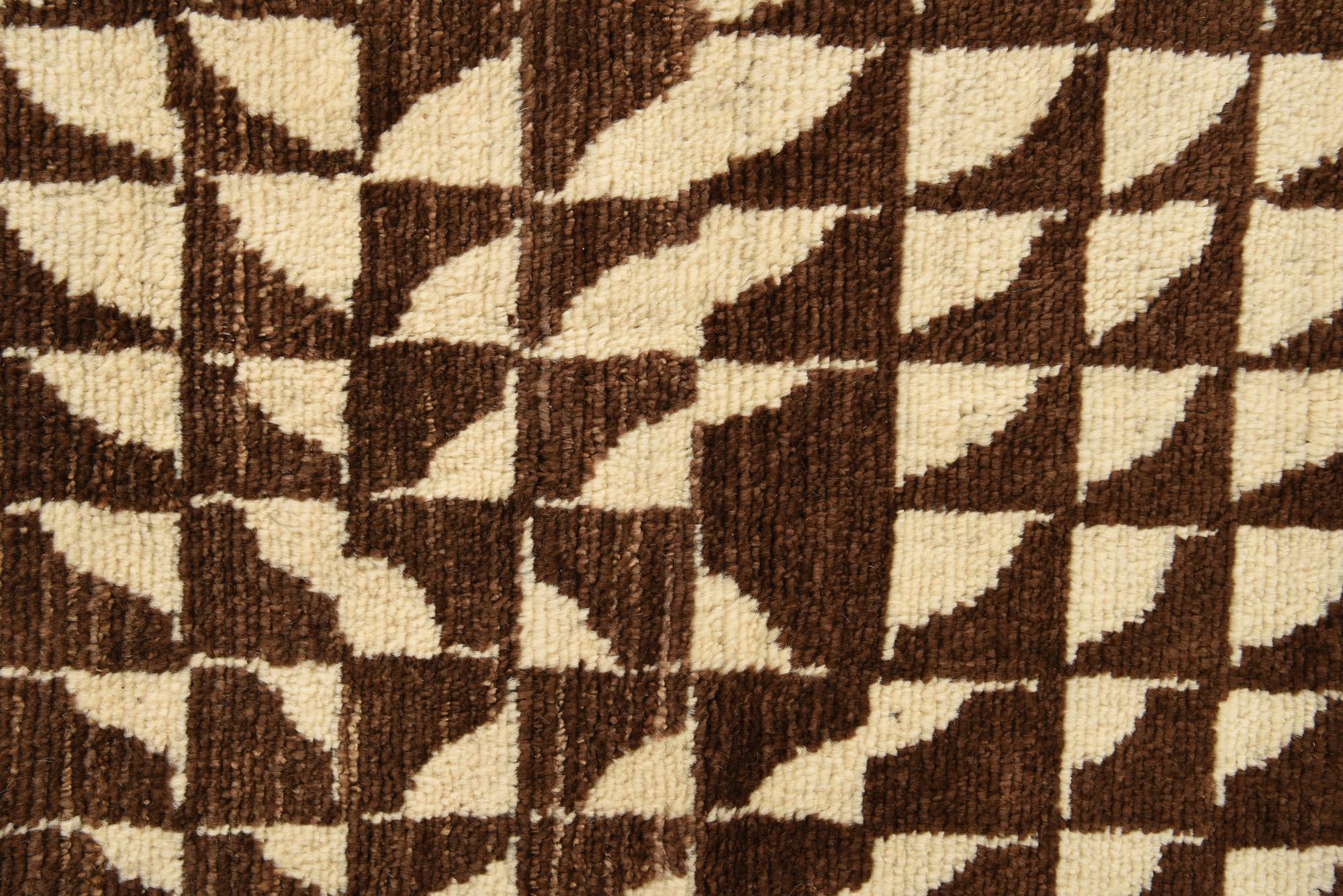 5' x 8' Hand Knotted Darya Wool Rug