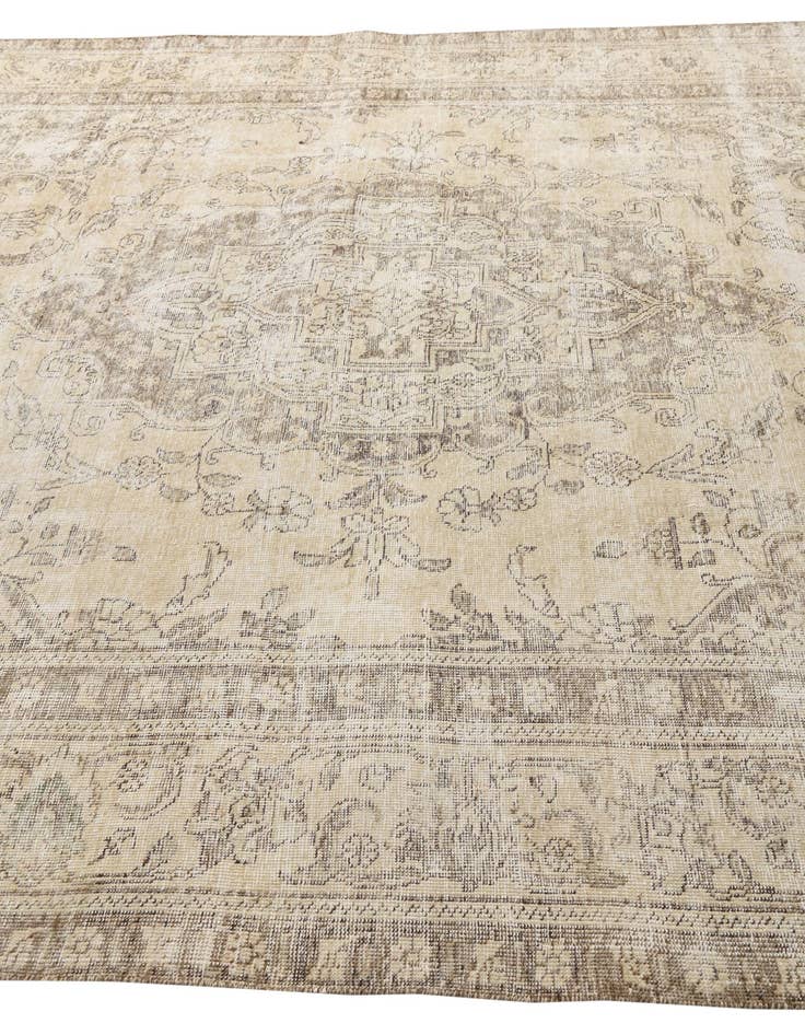 Detail image of 8' x 11' 5  Hand Knotted Ultra Vintage Persian Wool Rug