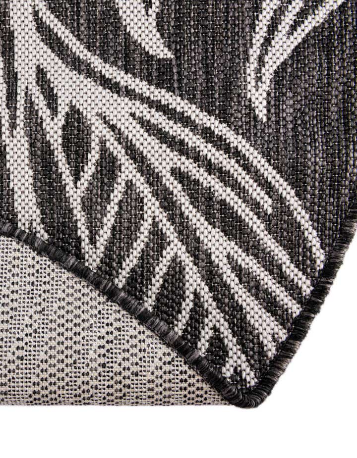 10' 8 x 10' 8 Easy-Clean Botanical Indoor / Outdoor Round Rug