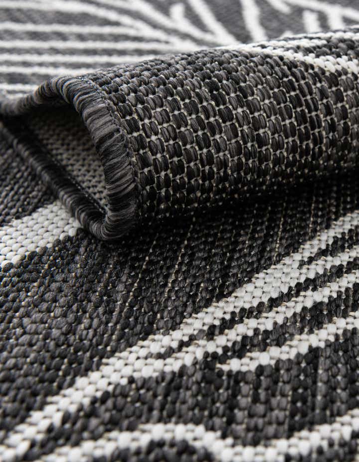 2' x 6' Easy-Clean Botanical Indoor / Outdoor Runner Rug