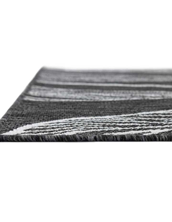 2' x 6' Easy-Clean Botanical Indoor / Outdoor Runner Rug