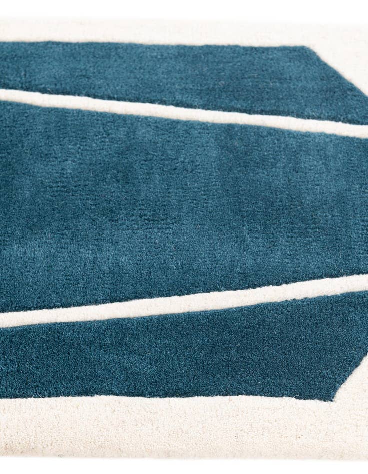 Detail image of 2' x 8' 9 SurfBoard Wool Freeform Rug