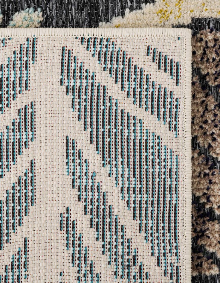 Detail image of 4' x 6' Easy-Clean Casablanca Indoor / Outdoor Rug