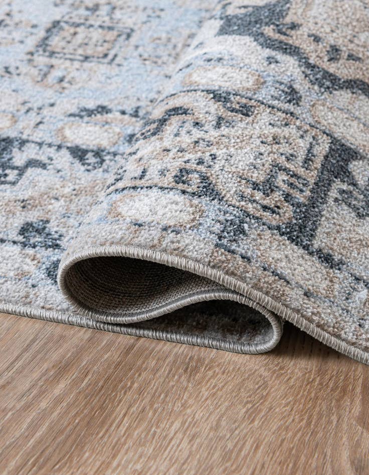 Detail image of 5' 3 x 5' 3 Kamala Washable Round Rug